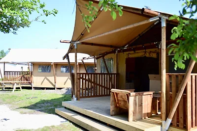 Bellissima tenda con cucina e doccia vicino a...