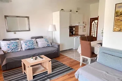 Apartments Valentinovo - One Bedroom Apartmen...