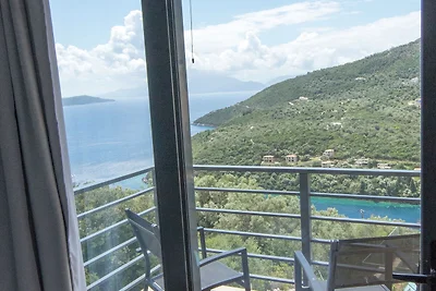 Moderne Villa in Sivota mit eigenem Pool