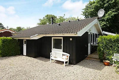 4 Personen Ferienhaus in Føllenslev-By Traum