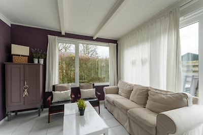 Vakantiehuis in Baarland met omheinde tuin