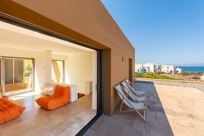 Moderna casa vacanze con piscina