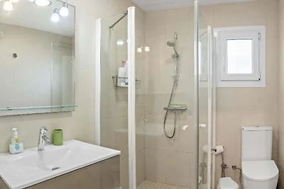 1100 - BEACH FRONT VILLA