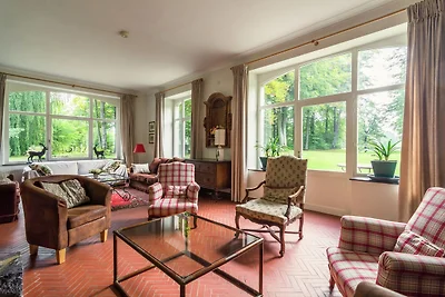 Herrenhaus in Beauplateau in der Nähe von...