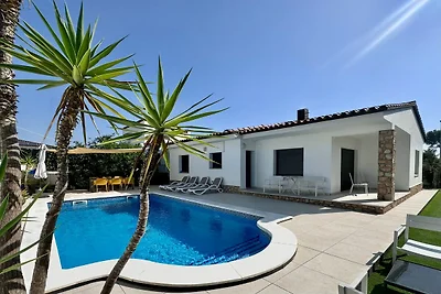 3 Schlafzimmer Villa an der Costa Brava