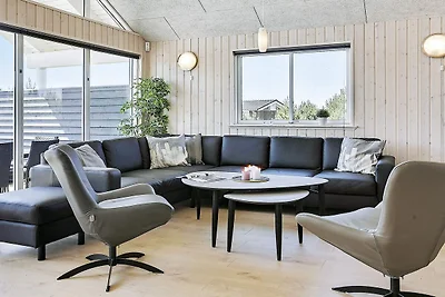 20 Personen Ferienhaus in Væggerløse