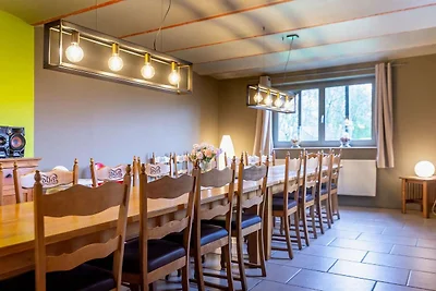 Attraktives Ferienhaus mit Pool bei Durbuy