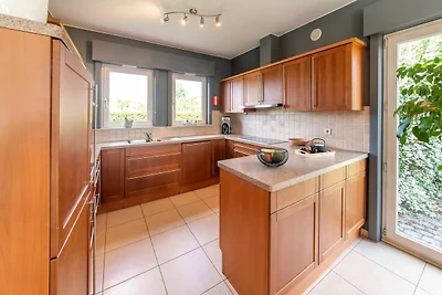 Einladendes Ferienhaus in Robertville mit...