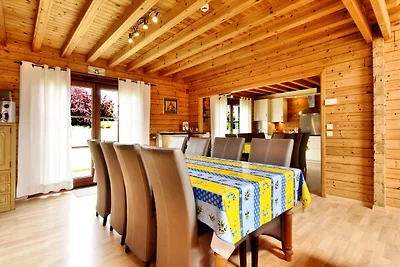 Chalet in Septon mit Terrasse