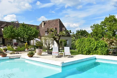 Luxuriöses Landhaus mit Swimmingpool in...