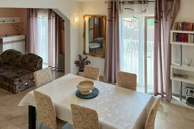 Holiday Home Aurora - Three bedroom Holiday...
