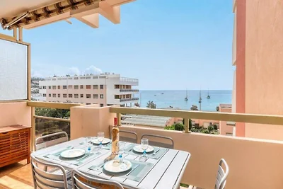 Apartment in Le Lavandou mit Meerblick