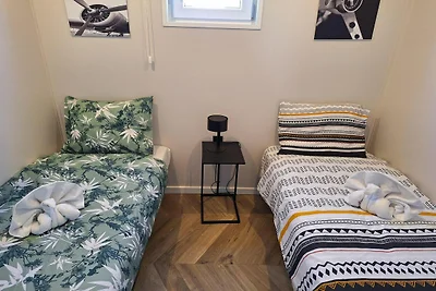 2-bedroom chalet with terrace