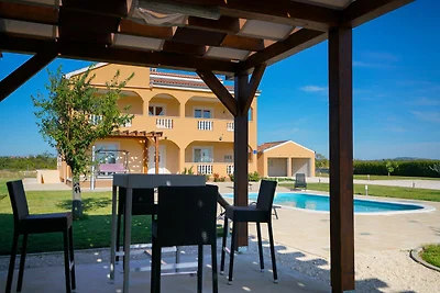 Mooie vakantiewoning in Prkos met veel...