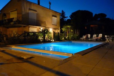 Attraktive Villa in Carcassonne mit Whirlpool
