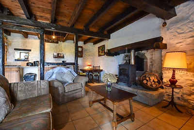 Incantevole cottage tipico dell'Alvernia
