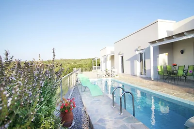 Ruhiges Ferienhaus in Agia Triada mit...