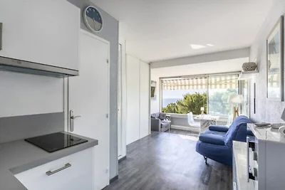 Ferienwohnung in Bandol mit Meerblick und...