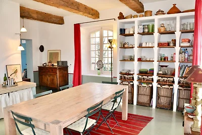 Elegante Bastide vicino ad Aix con piscina