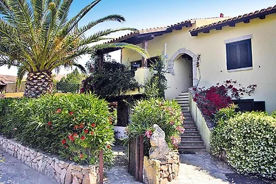 Wohnung im sardischen Stil mit Pool
