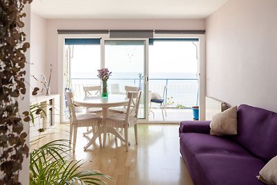 Scenic Apartment in Canet del Mar with Swimmi...