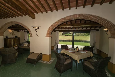 Luxe vakantiewoning met zwembad en fraaie tui...