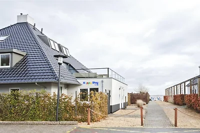 Ferienhaus in Seenähe in Offingawier