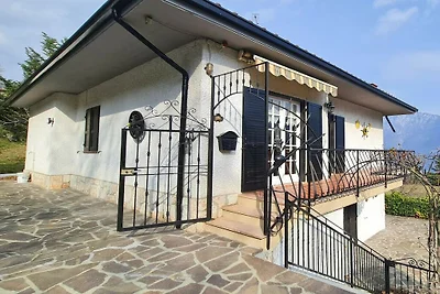 Appartement à Trémosine avec balcon et Wi-Fi