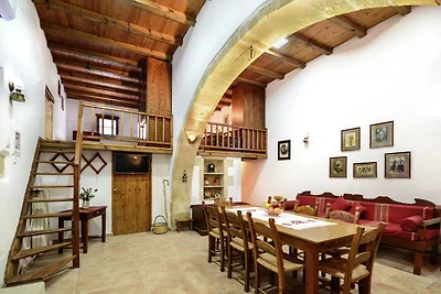 Schönes Ferienhaus in Kalamitsi Alexandrou