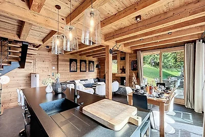 Chalet in Les Gets mit Blick auf das nordisch...