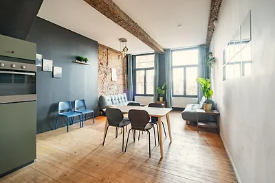 Geräumige Wohnung am Flussufer für 9 Personen