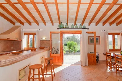Finca in Llubi mit Schwimmbecken