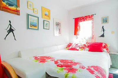 Erfrischende Wohnung in Omiš mit Balkon