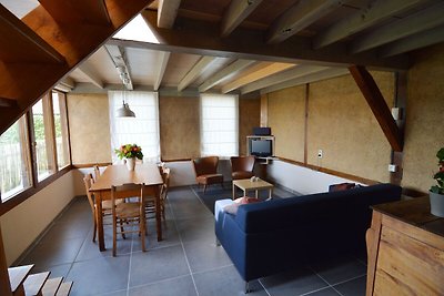 Luxuriöses Ferienhaus in Flobecq mit privater...
