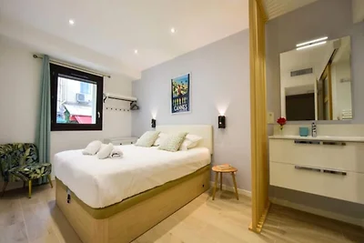 Luxuriöses 3-Zimmer-Apartment, 300 m von den ...