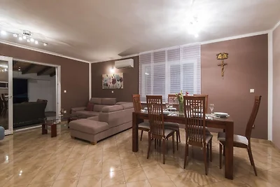 Fraaie vakantiewoning in Dalmatië met...