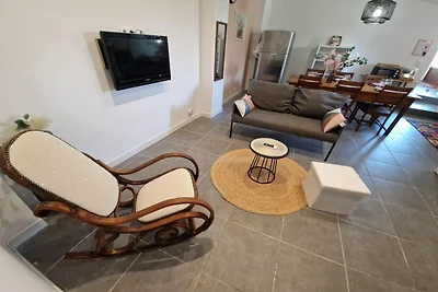 Apartment mit Swimmingpool, WLAN