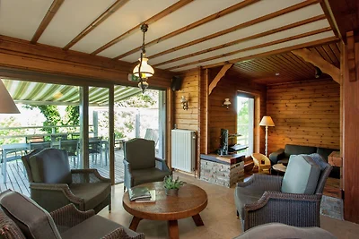 Villa mit privatem Garten in Rendeux