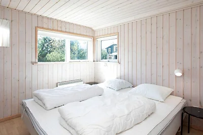 9 Personen Ferienhaus in Væggerløse-By Traum