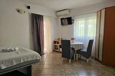 Studio with Balcony - Attic