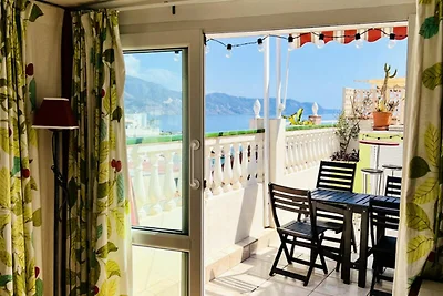 Wohnung in Nerja mit Spa und Meerblick