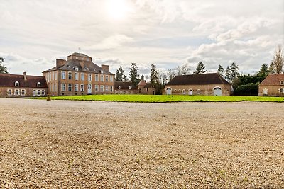 Bed & breakfast in château in Allier