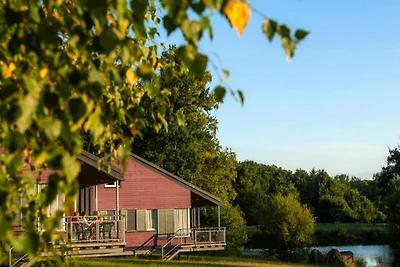 Appartement in Nontron met verwarmd zwembad