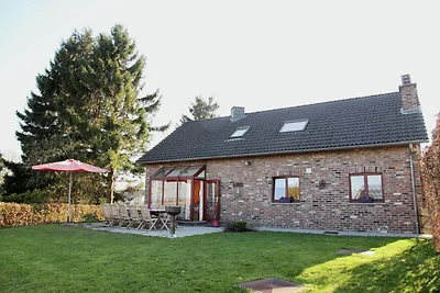Ferienhaus in Sourbrodt mit Garten