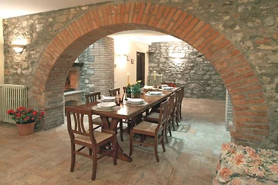 Prächtiges Herrenhaus in Prodo mit Garten