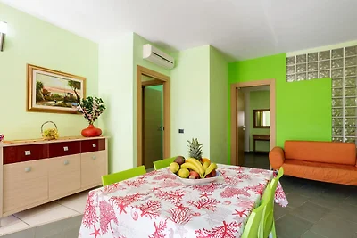 Appartamento vicino al mare con patio
