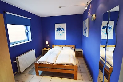 Deliziosa villa a Sourbrodt con piscina