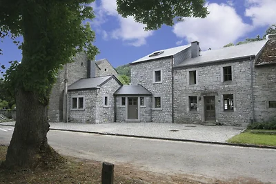 Lussuoso cottage ad Hamoir vicino al fiume