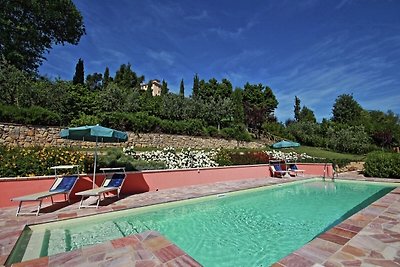 Gemütliche Villa mit Swimmingpool in Mondavio