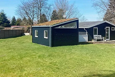 6 Personen Ferienhaus in Væggerløse-By Traum